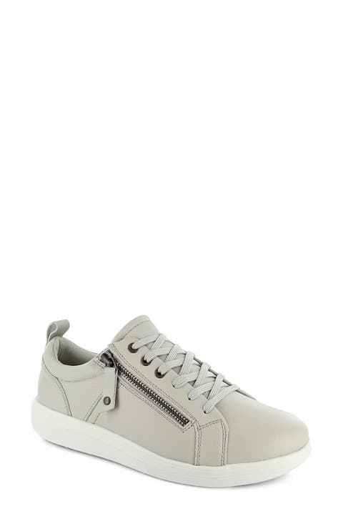 Talia Sneaker (Women)