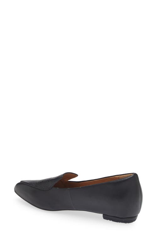 Frankie4 Faye Reptile Embossed Flat