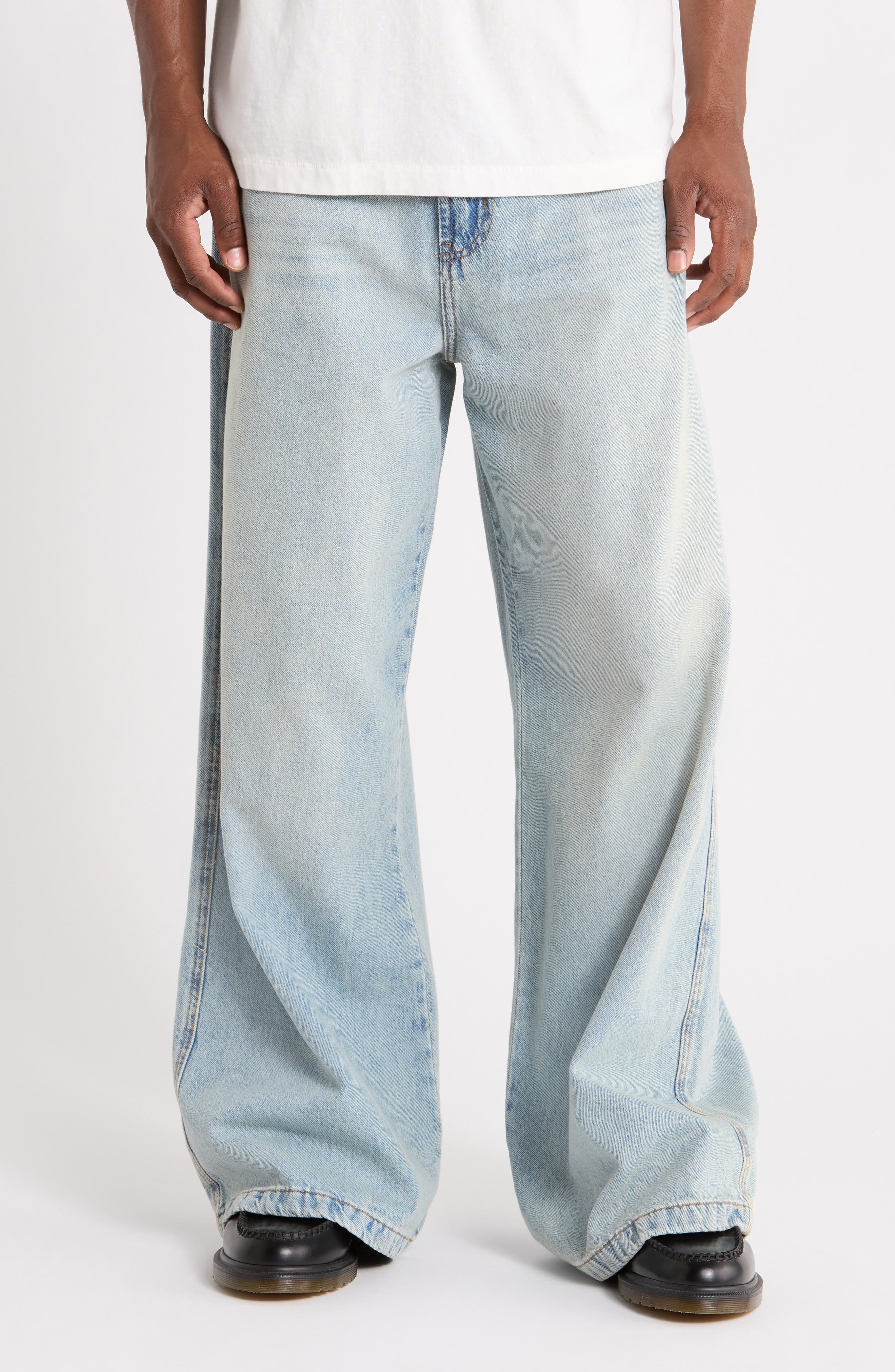 Ultra Baggy Jeans