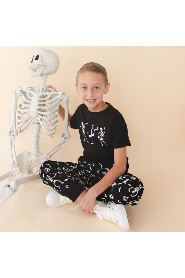 Glow In The Dark Silly Skelly Halloween Short Sleeve T-Shirt, Alternate, color, Black