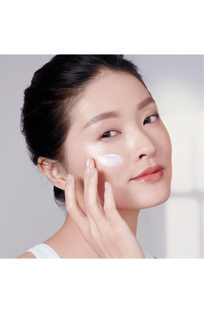 Charlotte Tilbury Charlotte's Magic Cream Lightweight Moisturizer, Alternate, color,