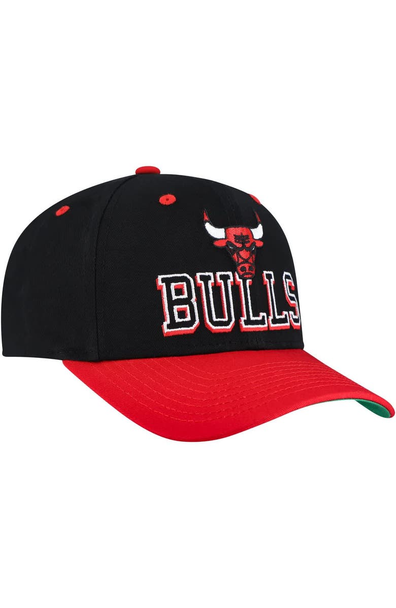 Mitchell & Ness Men's Mitchell & Ness Black/Red Chicago Bulls Backside Script 2-Tone Pro Crown Adjustable Hat, Alternate, color, Black