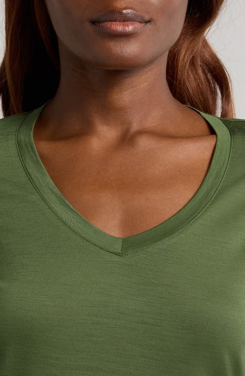 Smartwool Ultralite V-neck Short Sleeve T-shirt In Fern Green