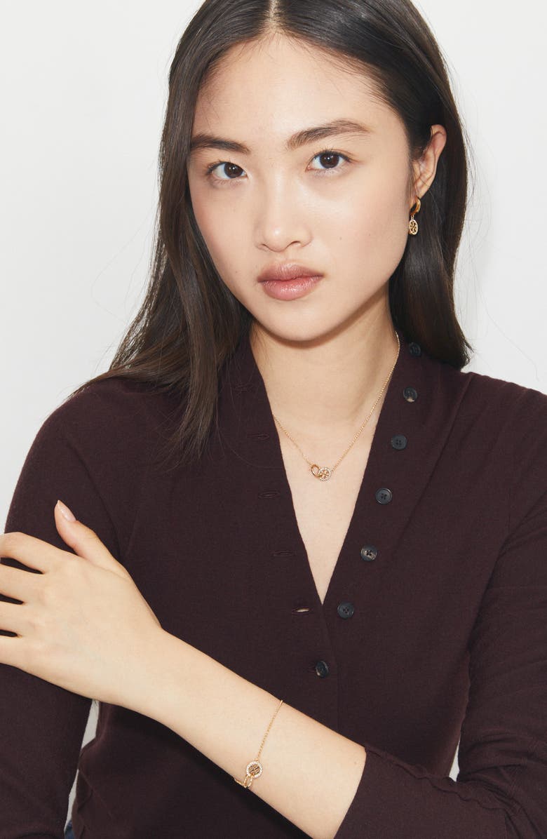 Tory Burch Icon Pavé Interlocking Chain Bracelet, Alternate, color, Tory Gold / Crystal