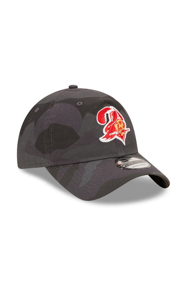 New Era Men's New Era Camo Tampa Bay Buccaneers Core Classic 2.0 9TWENTY Adjustable Hat, Alternate, color, 