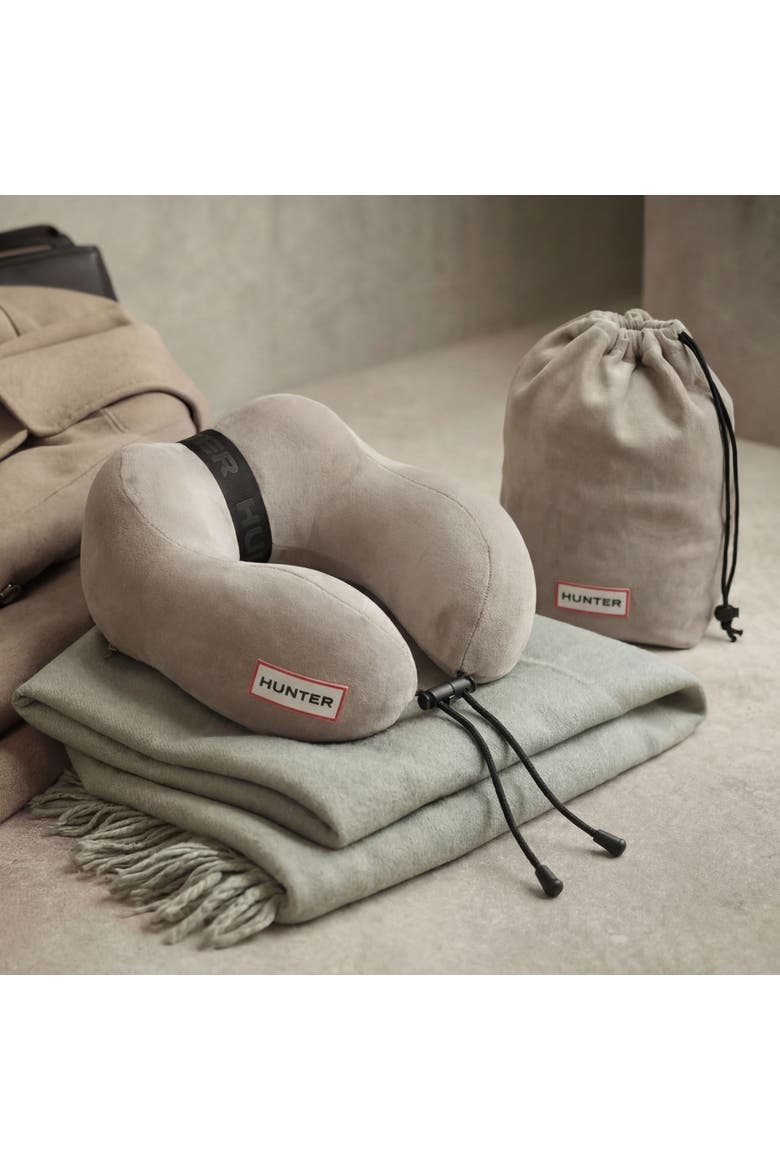 Ellis Contour Travel Neck Pillows, Alternate, color, Simply Taupe