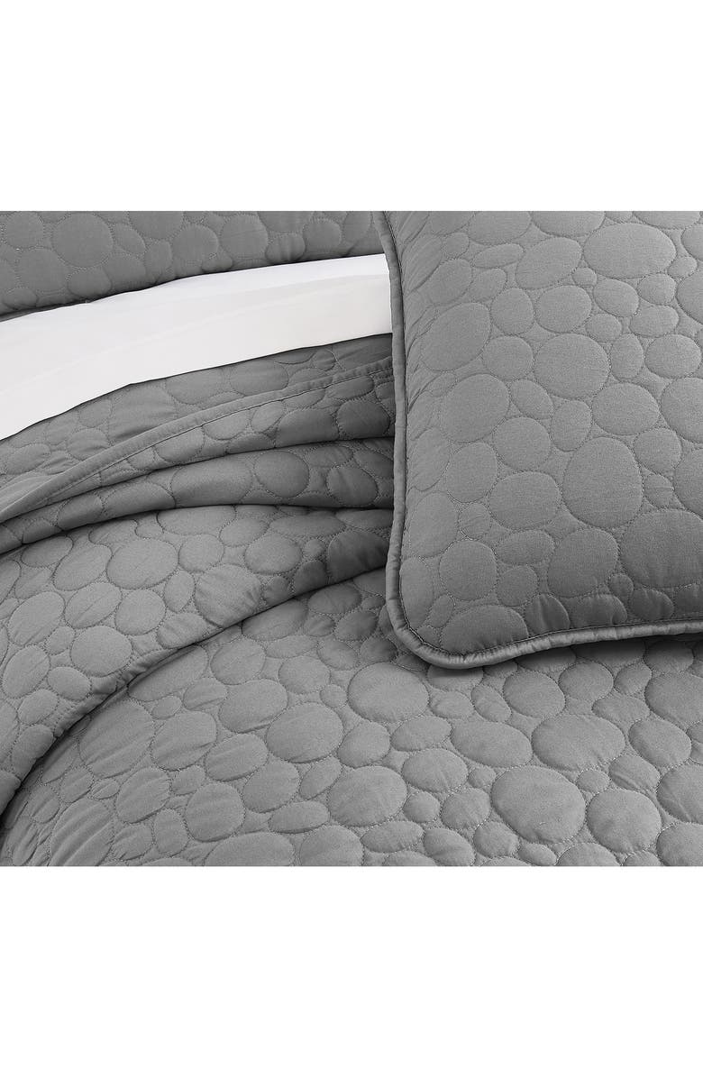 SOUTHSHORE FINE LINENS Pebble Embroidered Microfiber Oversize Quilt Set, Alternate, color, Grey