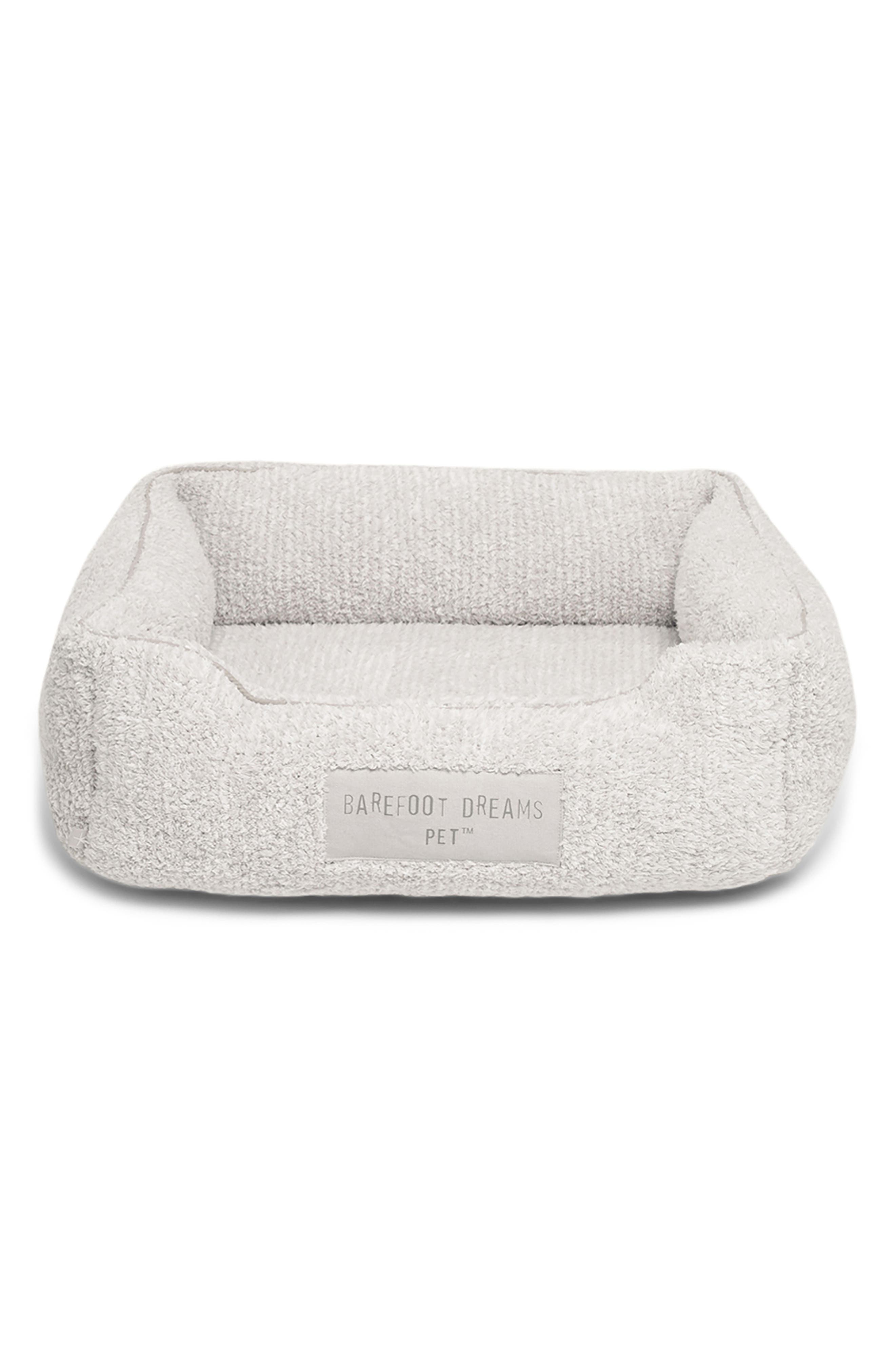 barefoot dreams CozyChic® Pet Bed in Pearl-Silver 