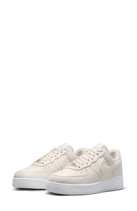 Air Force 1 '07 Next Nature Basketball Sneaker