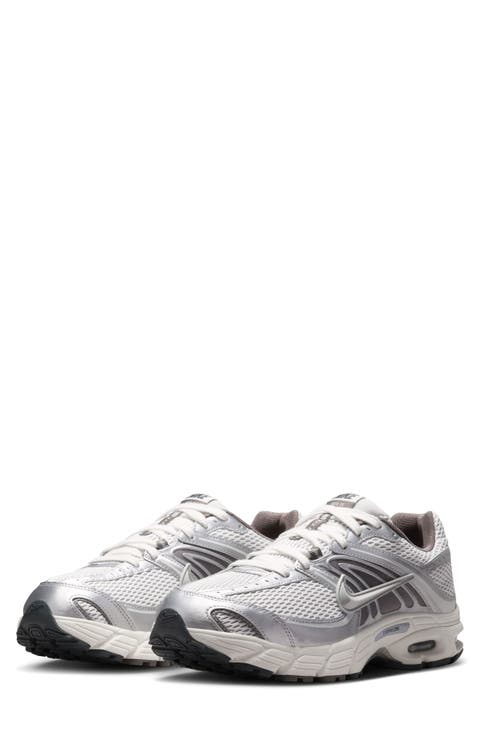 Air Max Moto 2K Sneaker