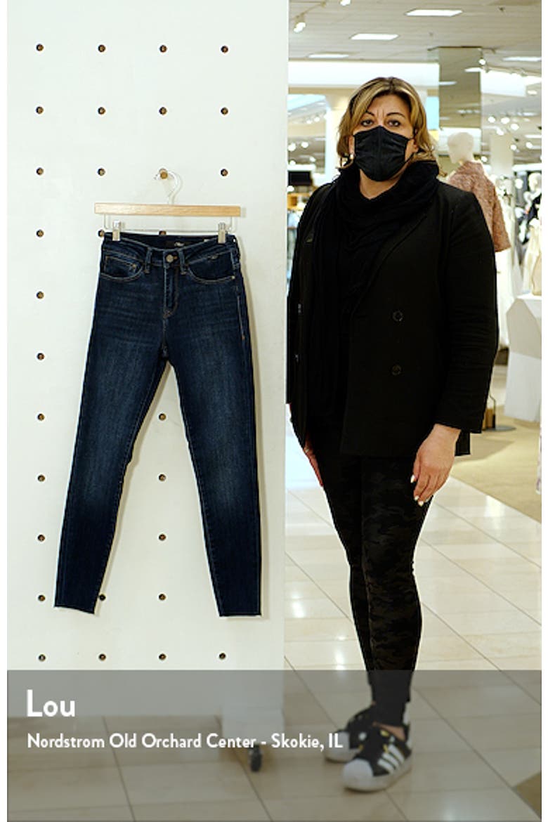 Alissa Ankle Jeans video