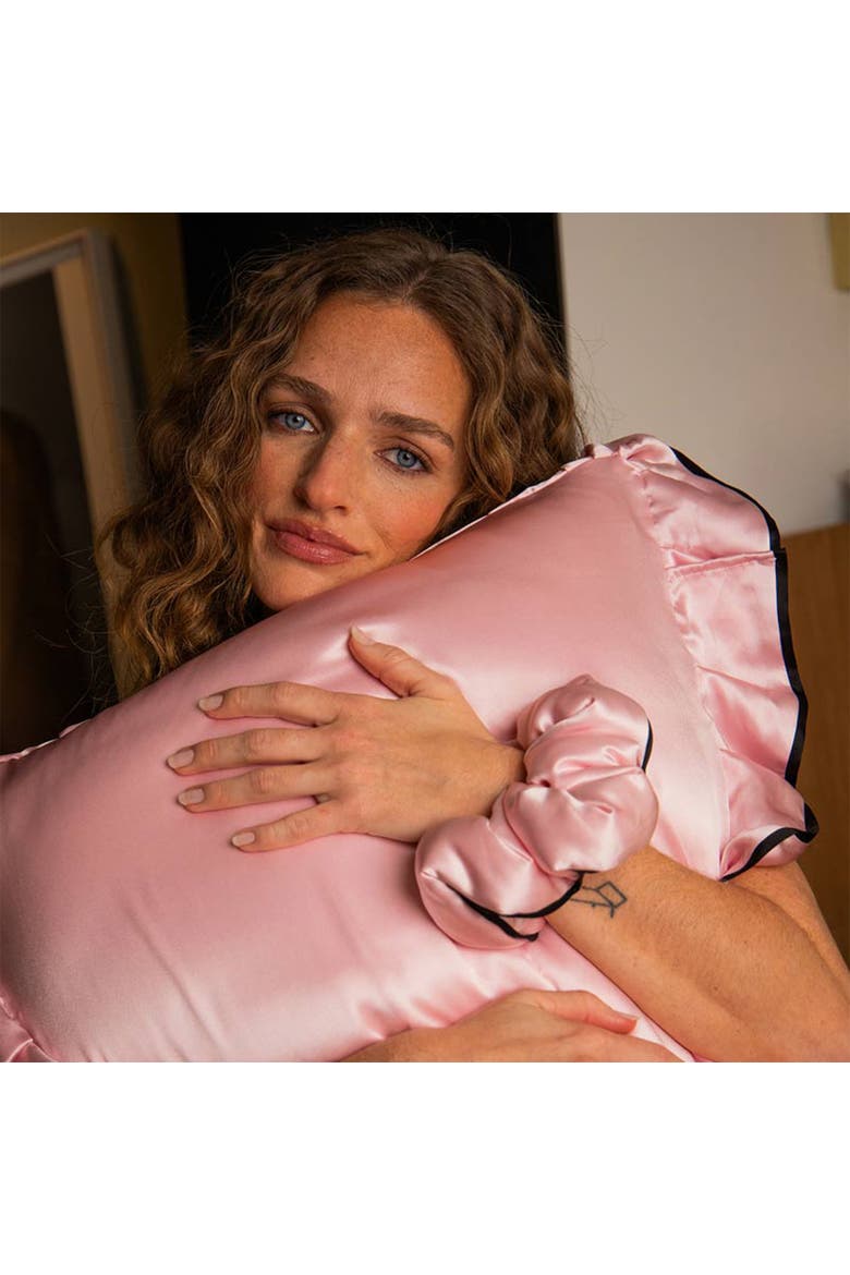 Silk Pillowcase, Alternate, color, Sleep and the City Pink