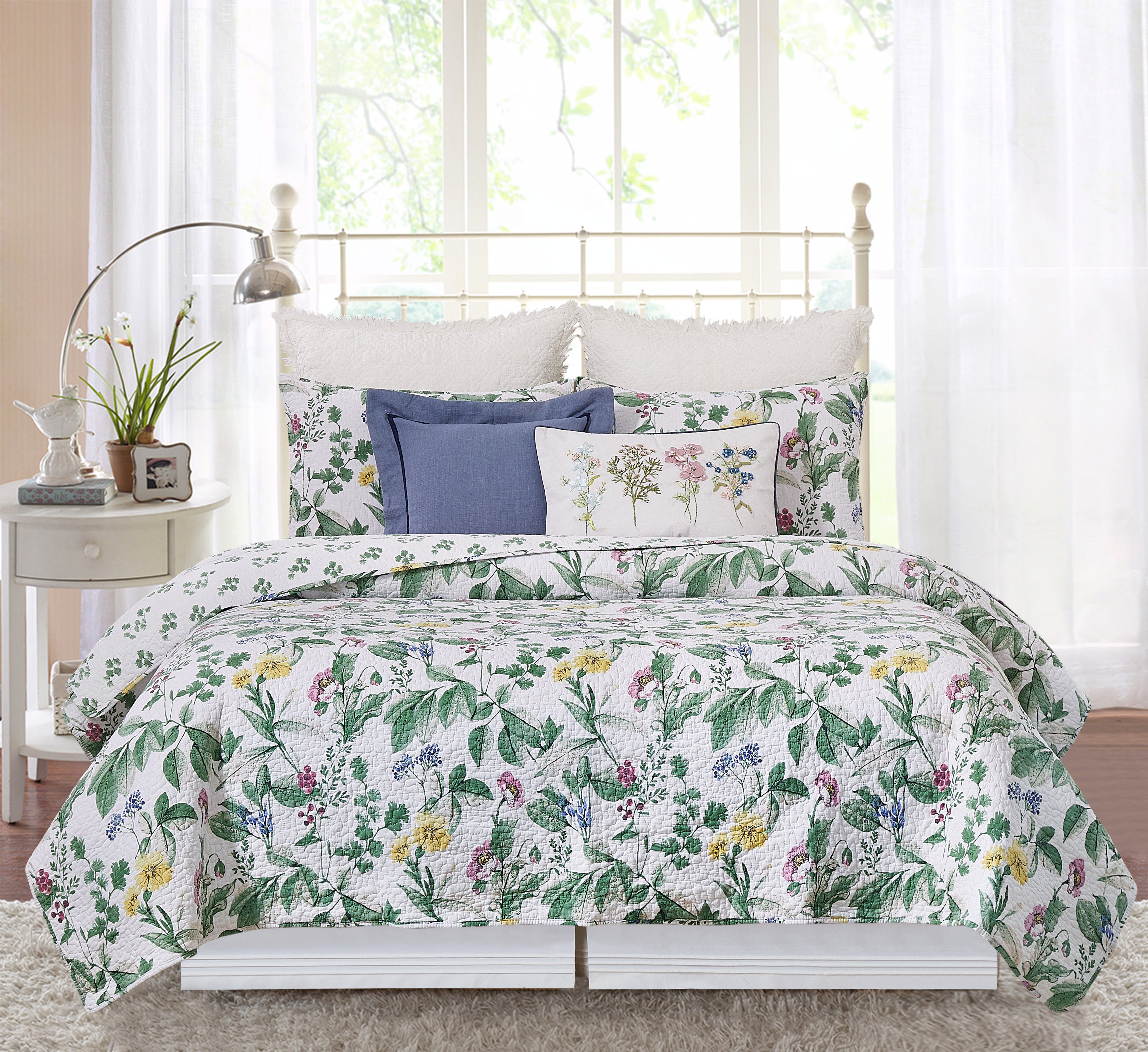 C&F Home Marcy Blooms Quilt - Thumbnail 3