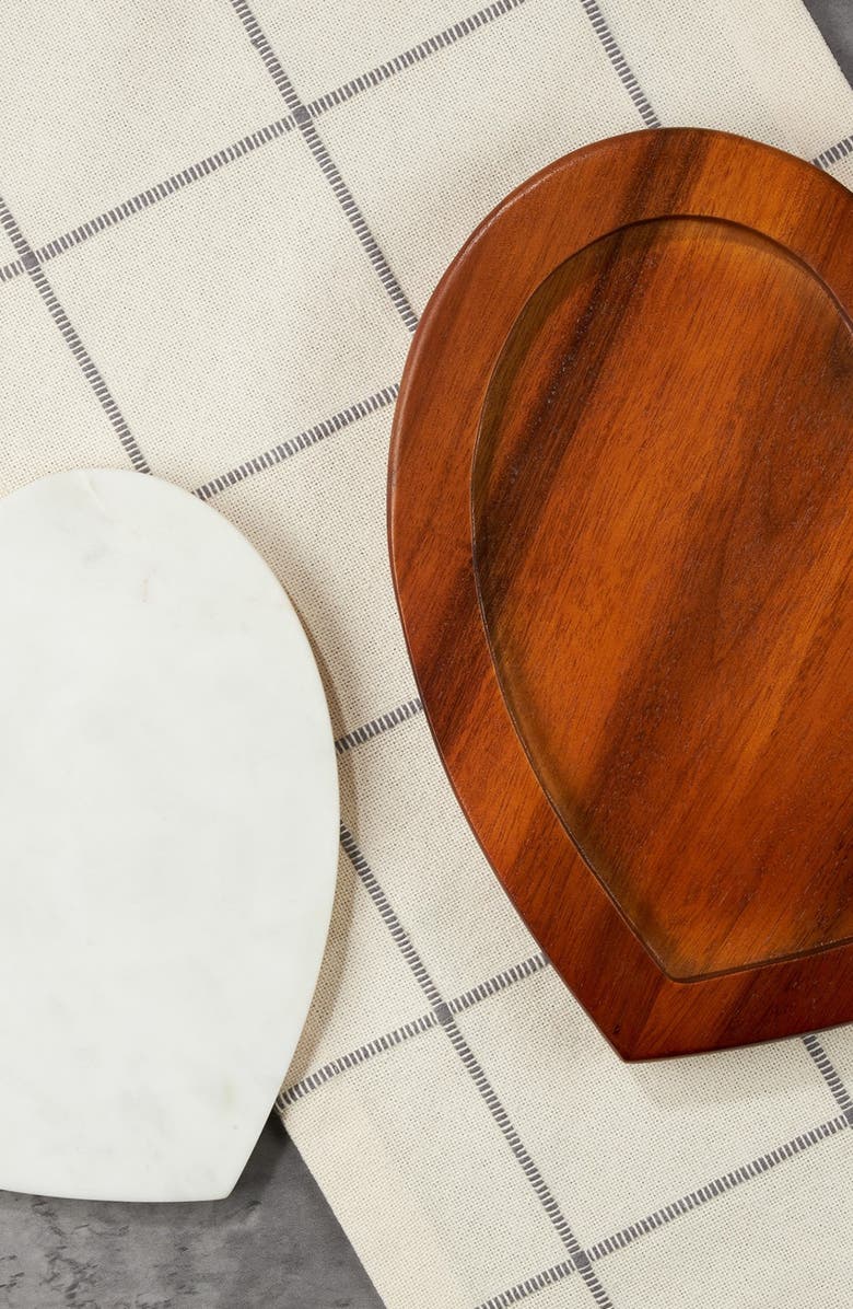 Nambé Eat Your Heart Out Cutting Board Set, Alternate, color, Brown