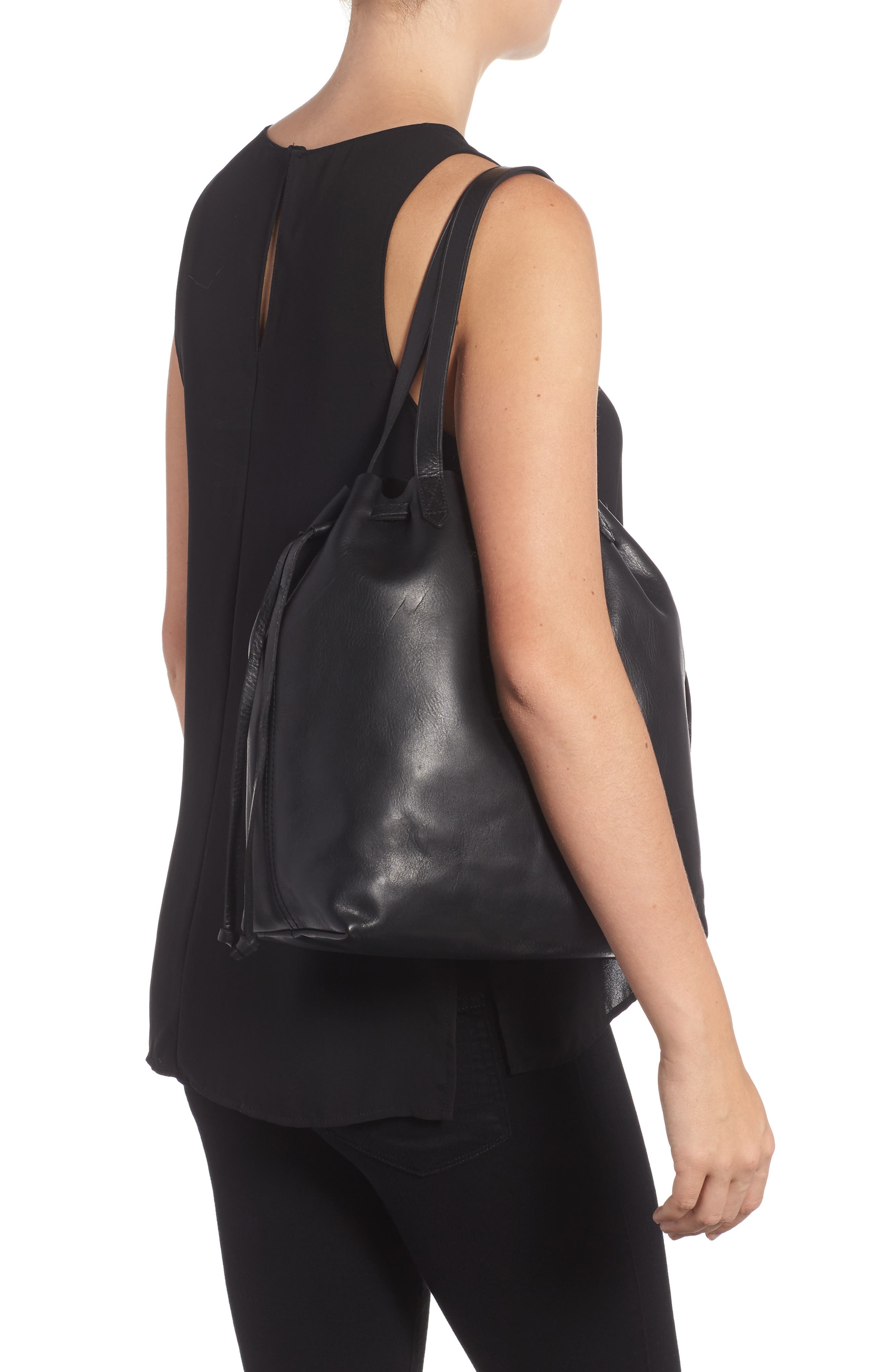 Madewell Medium Drawstring Transport Leather Tote, Alternate, color, 