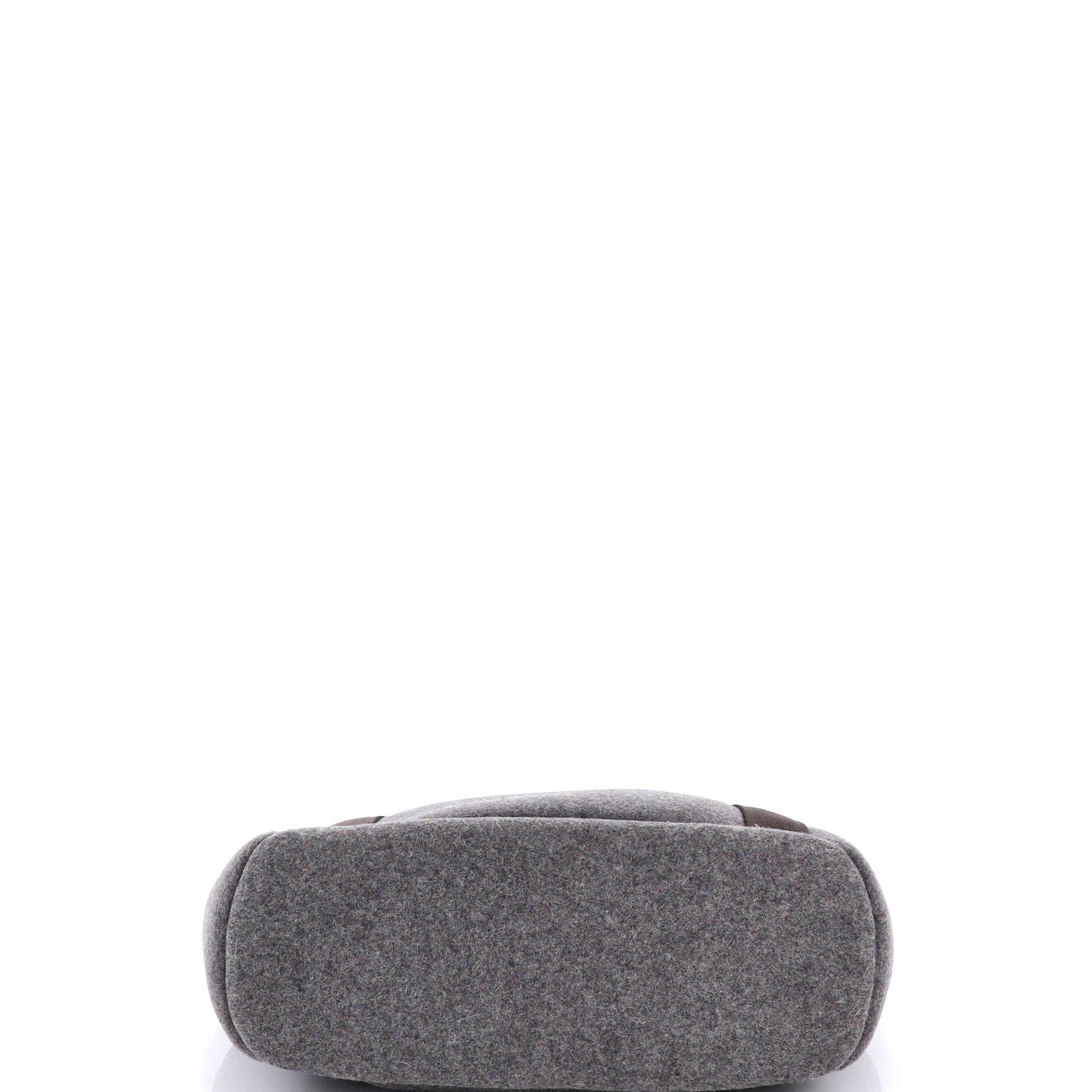 Pre-Owned Hermes Sac De Pansage Groom Handbag Felt, Alternate, color, Gris Clair