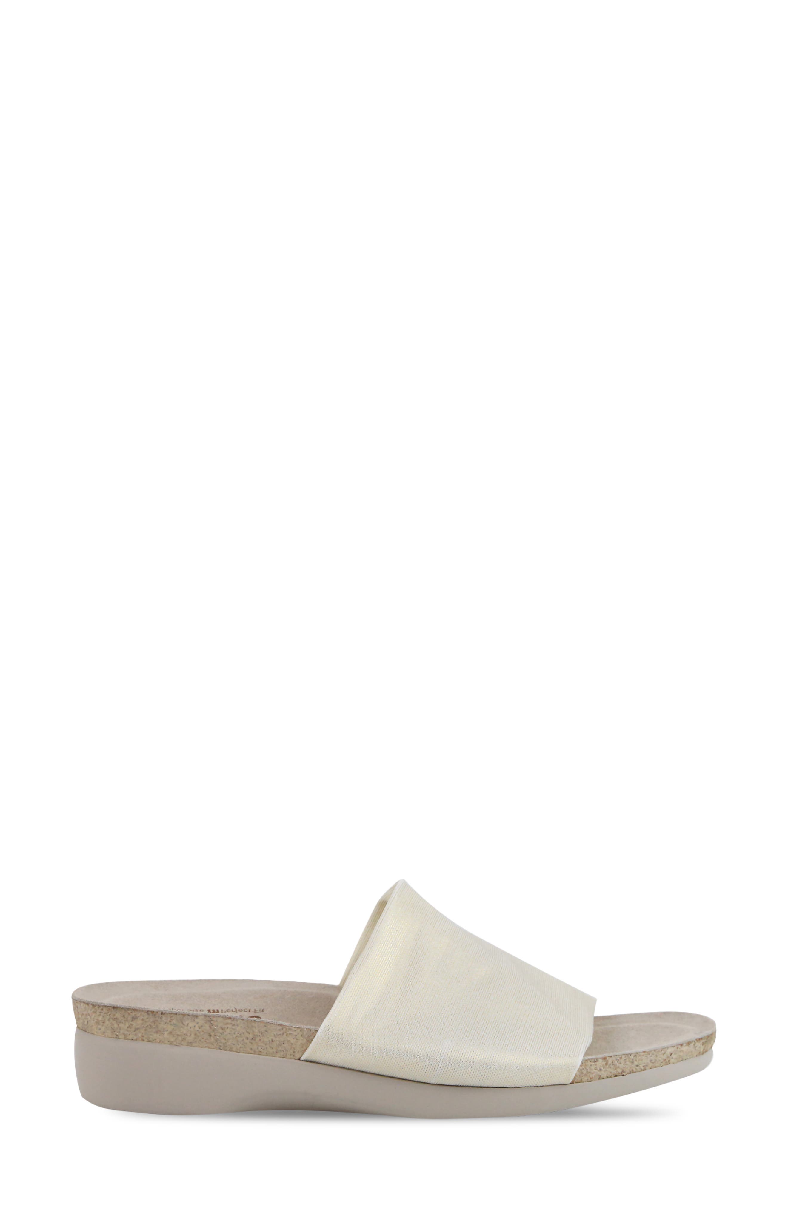 Casita Slide Sandal - image 4