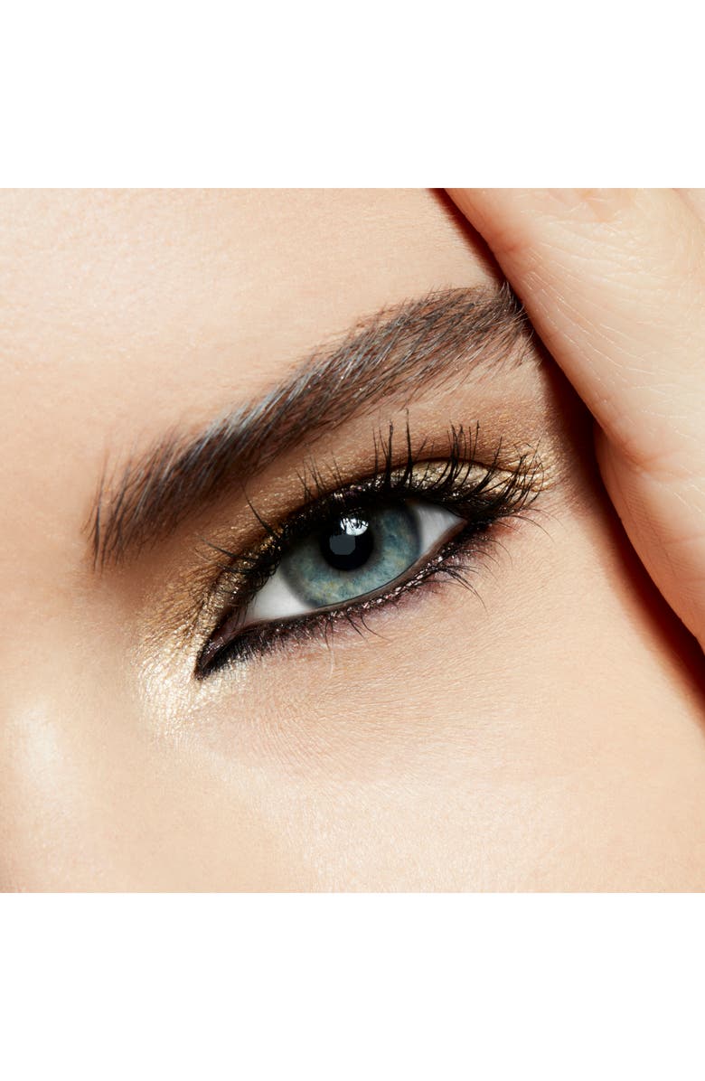MAC Dazzleshadow Extreme Pressed Powder