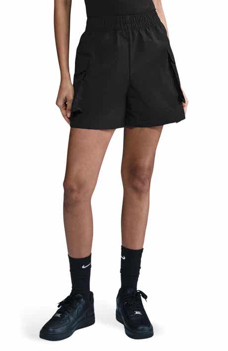 Nike Sportswear Essential Woven High Waist 5-Inch Cargo Shorts