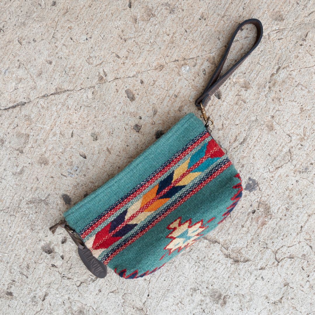 Sun and Sea Convertible Clutch, Alternate, color, Emerald Green Multicolor