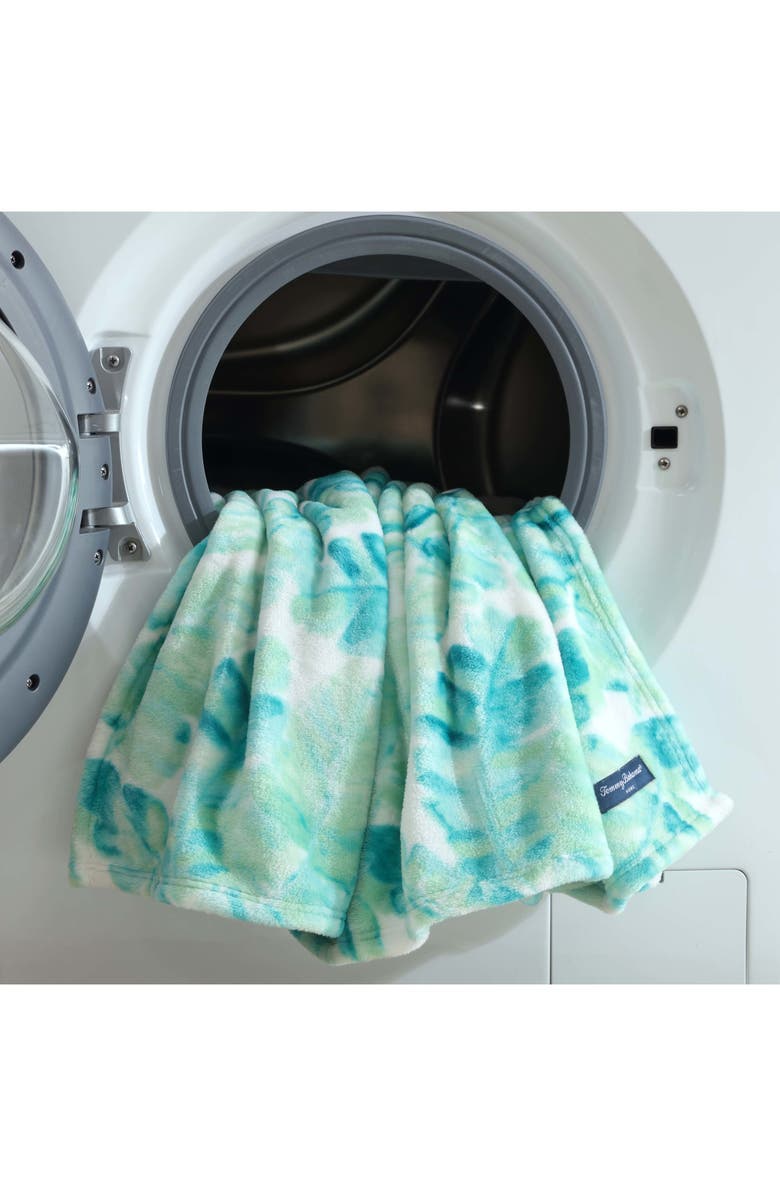 Tommy Bahama Weekend Throw Blanket, Alternate, color, Bright Green