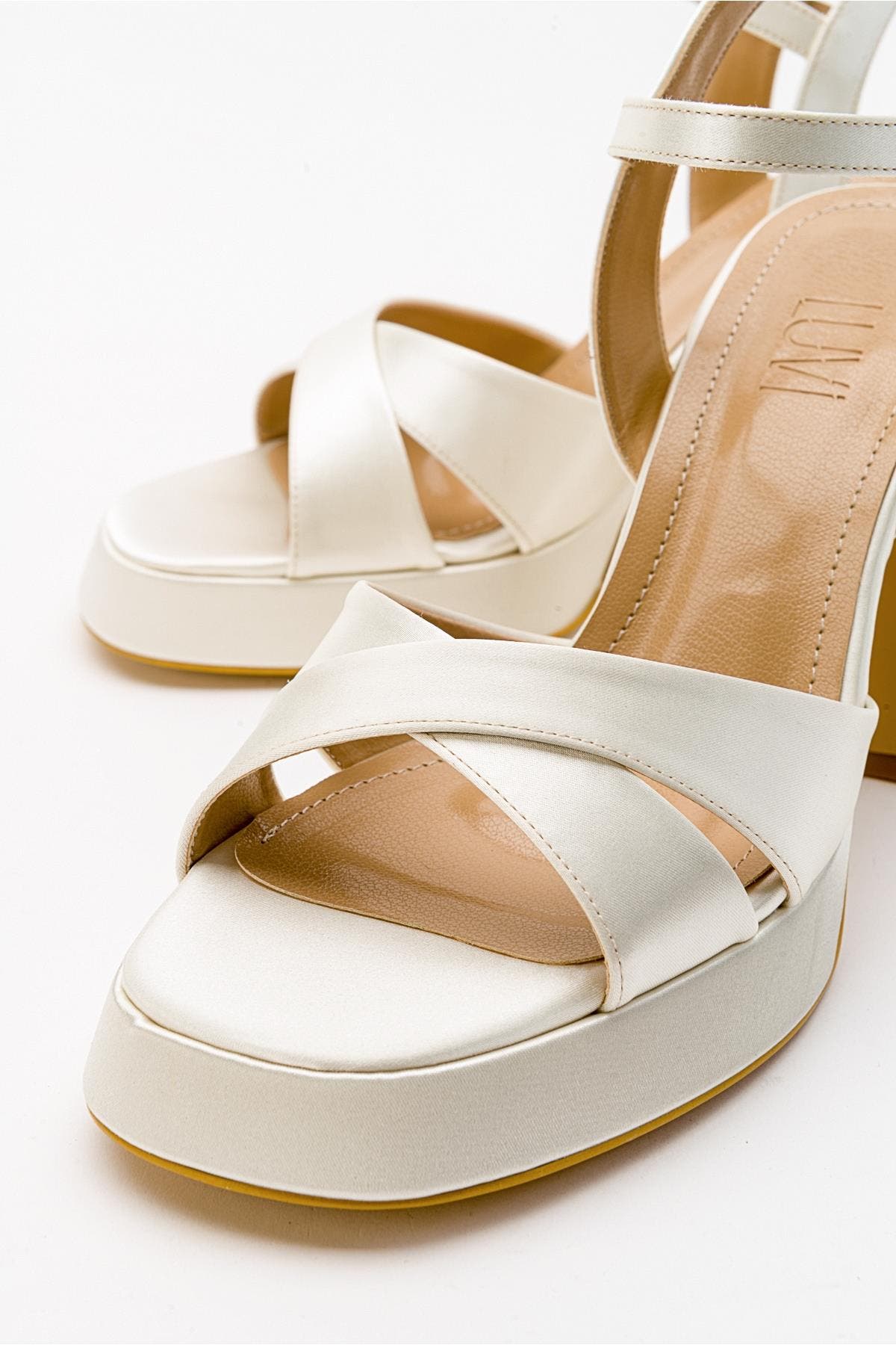 Yvonne Platform Sandals, Alternate, color, Ivory Beige