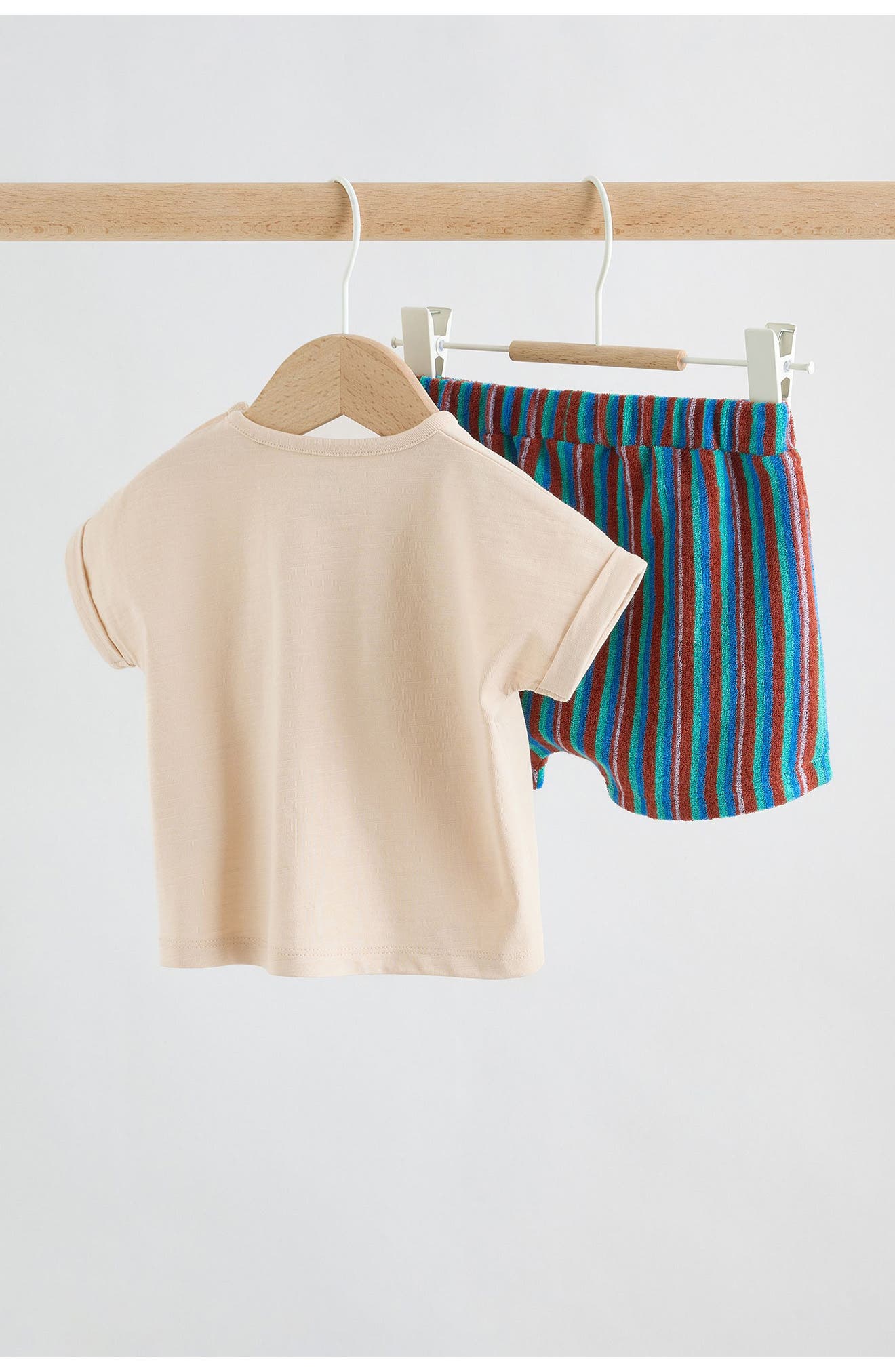 Детские NEXT Chilli Appliqué T-Shirt & Shorts Set — фото 2