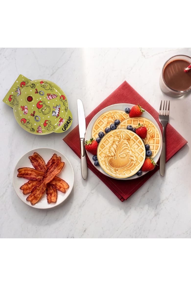 Dr. Seuss Grinch Mini Waffle Maker, Main, color, Green