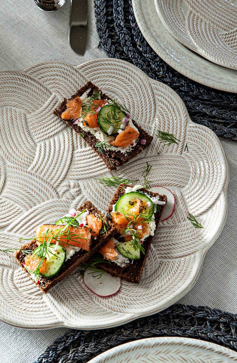 Juliska Le Panier Mystic Knot Charger Plate, Alternate, color, Whitewash