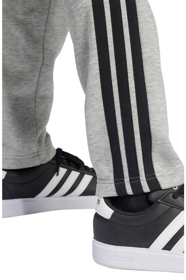 Essentials 3-Stripes Fleece Sweatpants, Alternate, color, MGREYH/BLA