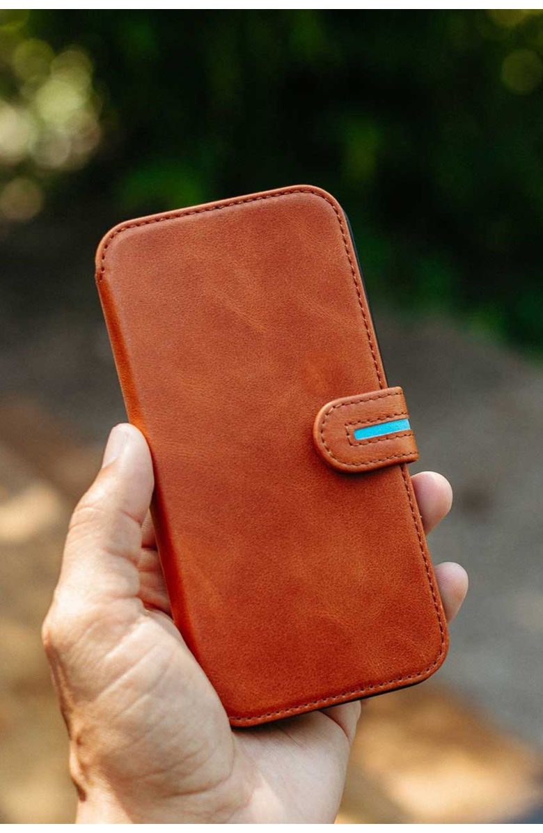 Bluebonnet The Executive Leather iPhone 17 Pro Folio Case, Alternate, color, Tuscan Tan