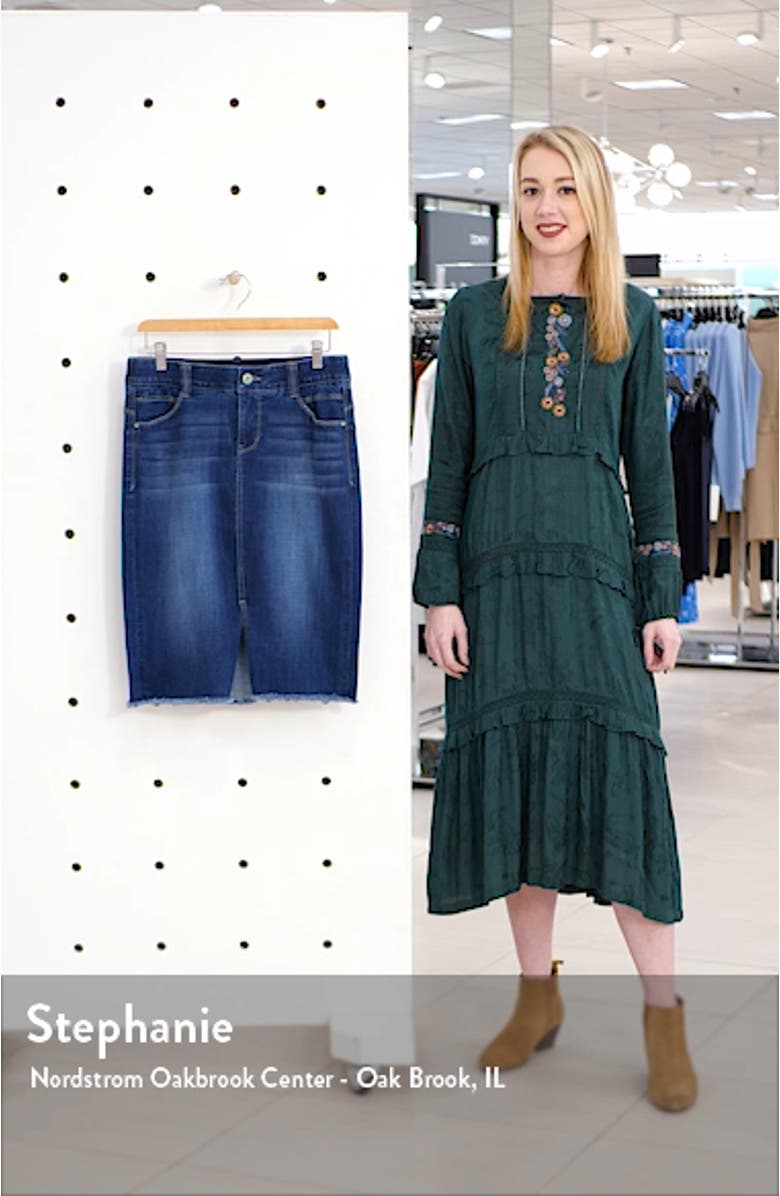 Jeans Betty Fray Hem Denim Pencil Skirt, sales video thumbnail