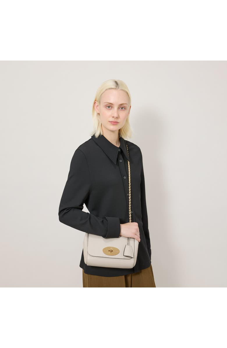 Mulberry Lily, Alternate, color, Chalk