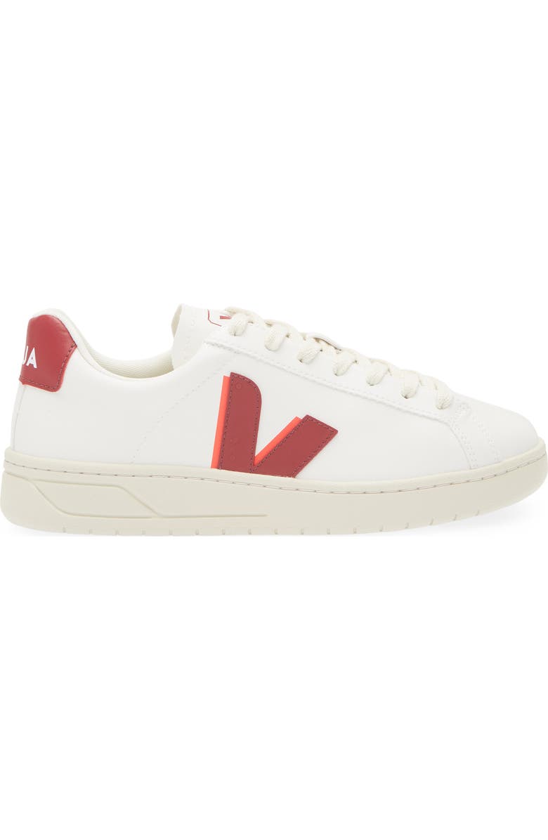 Veja Urca CWL Sneaker, Alternate, color,