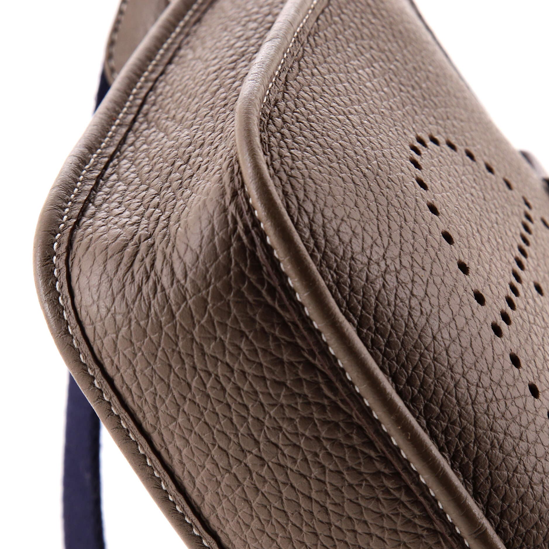 Pre-Owned Hermes Evelyne Bag Gen III Clemence TPM, Alternate, color, Etoupe