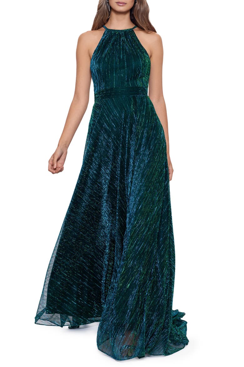Metallic Sleeveless Crinkle Gown video