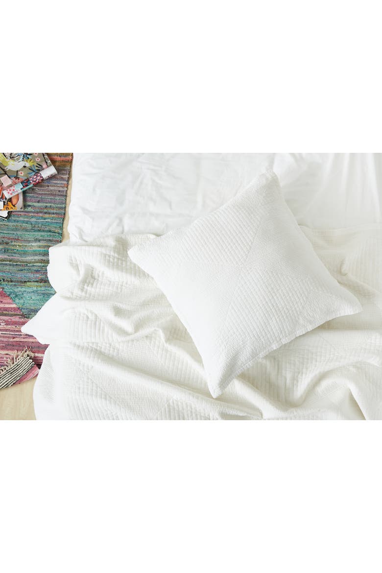 Graham White Quilt, Alternate, color, White