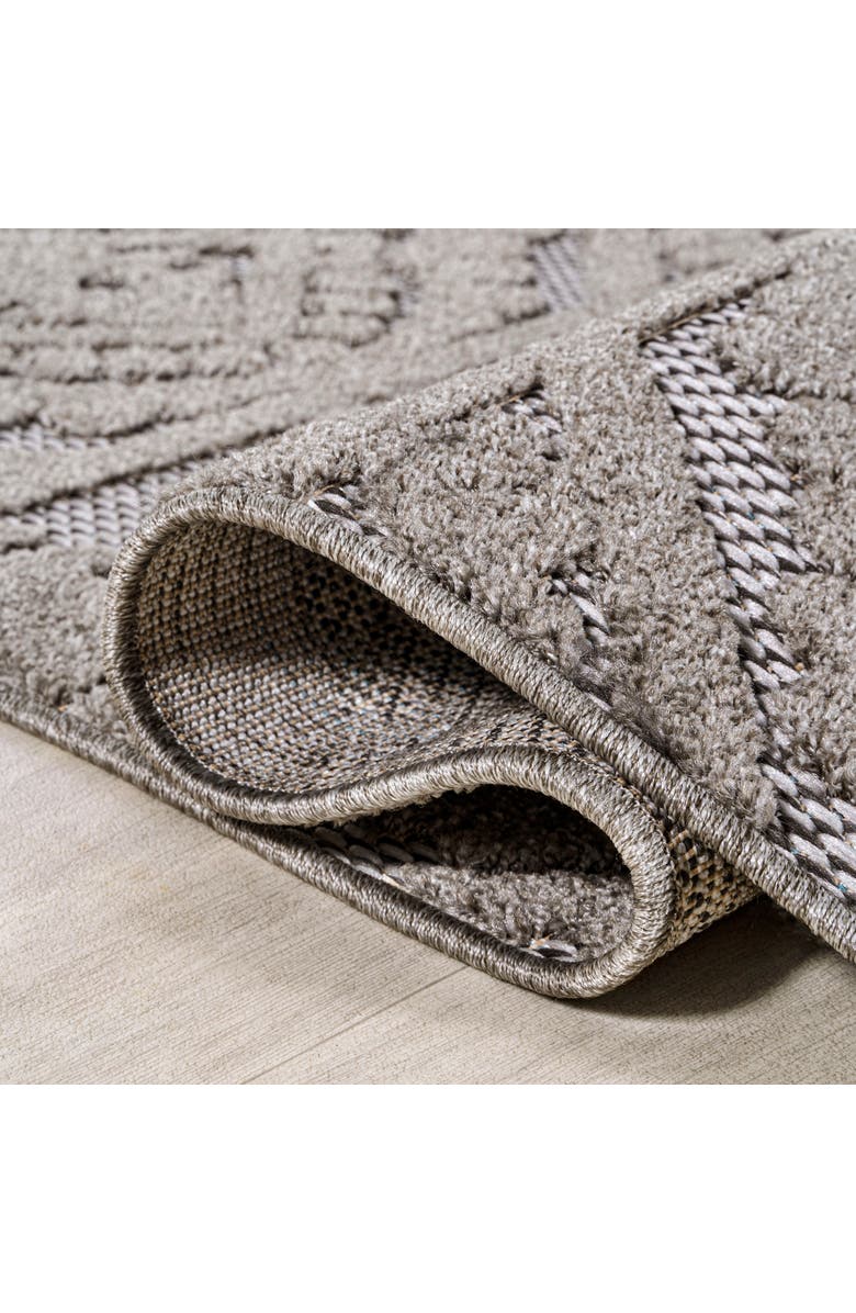 JONATHAN Y Citta High-Low Pile Mediterranean Tile Indoor/Outdoor Area Rug, Alternate, color, Dark Gray/Ivory