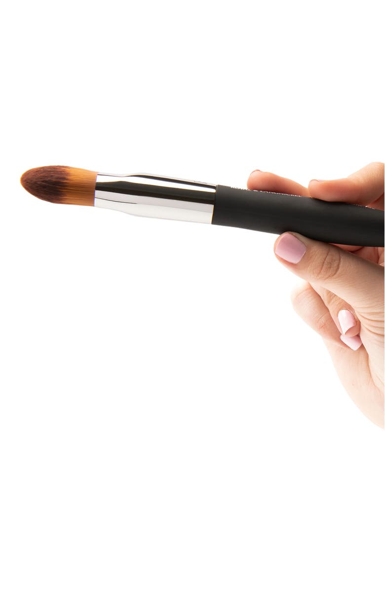 OMNIA Brush Pro Super Foundation Makeup Brush, Alternate, color, Black