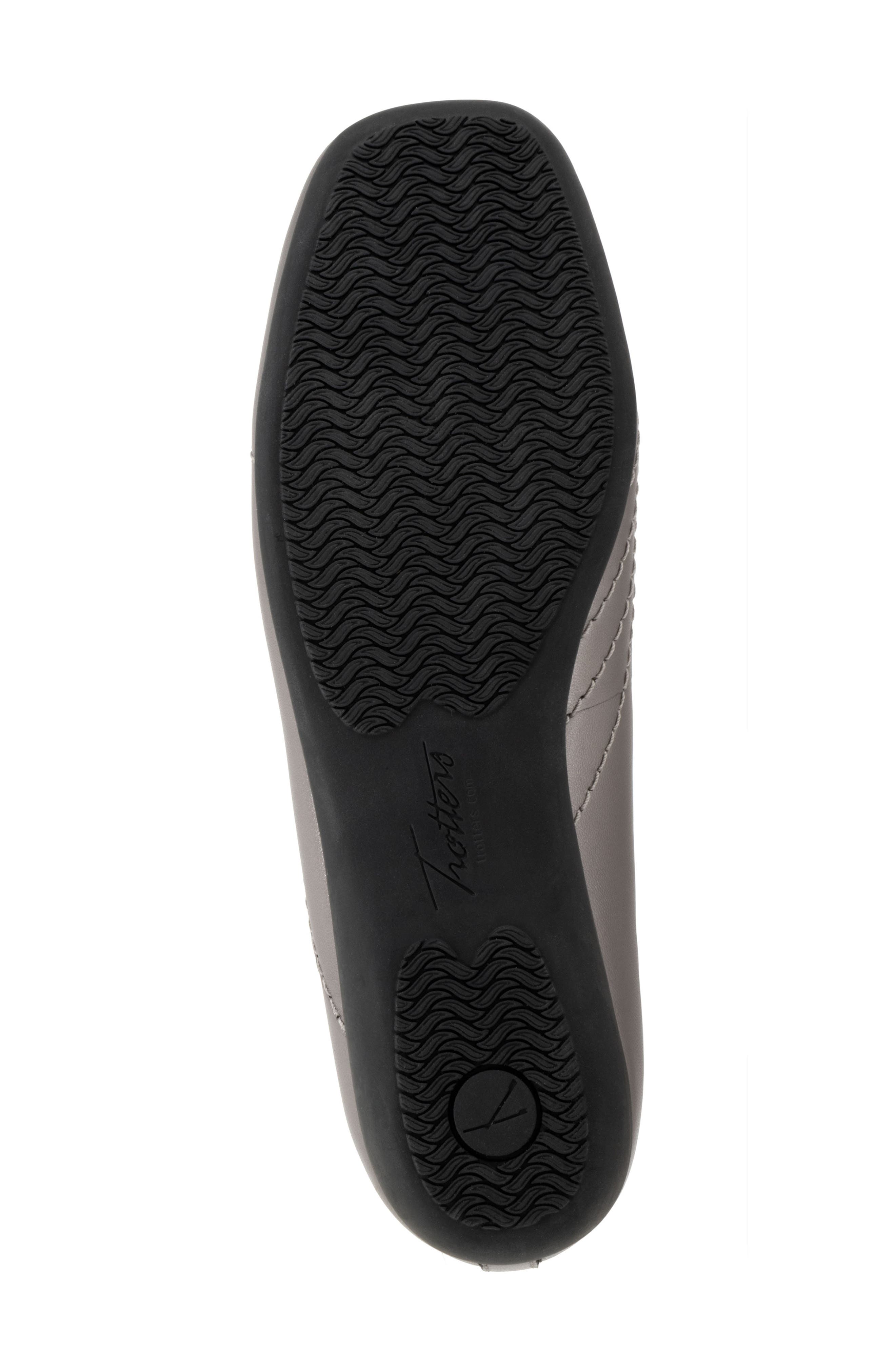 Trotters Sasha Flat, Alternate, color, 