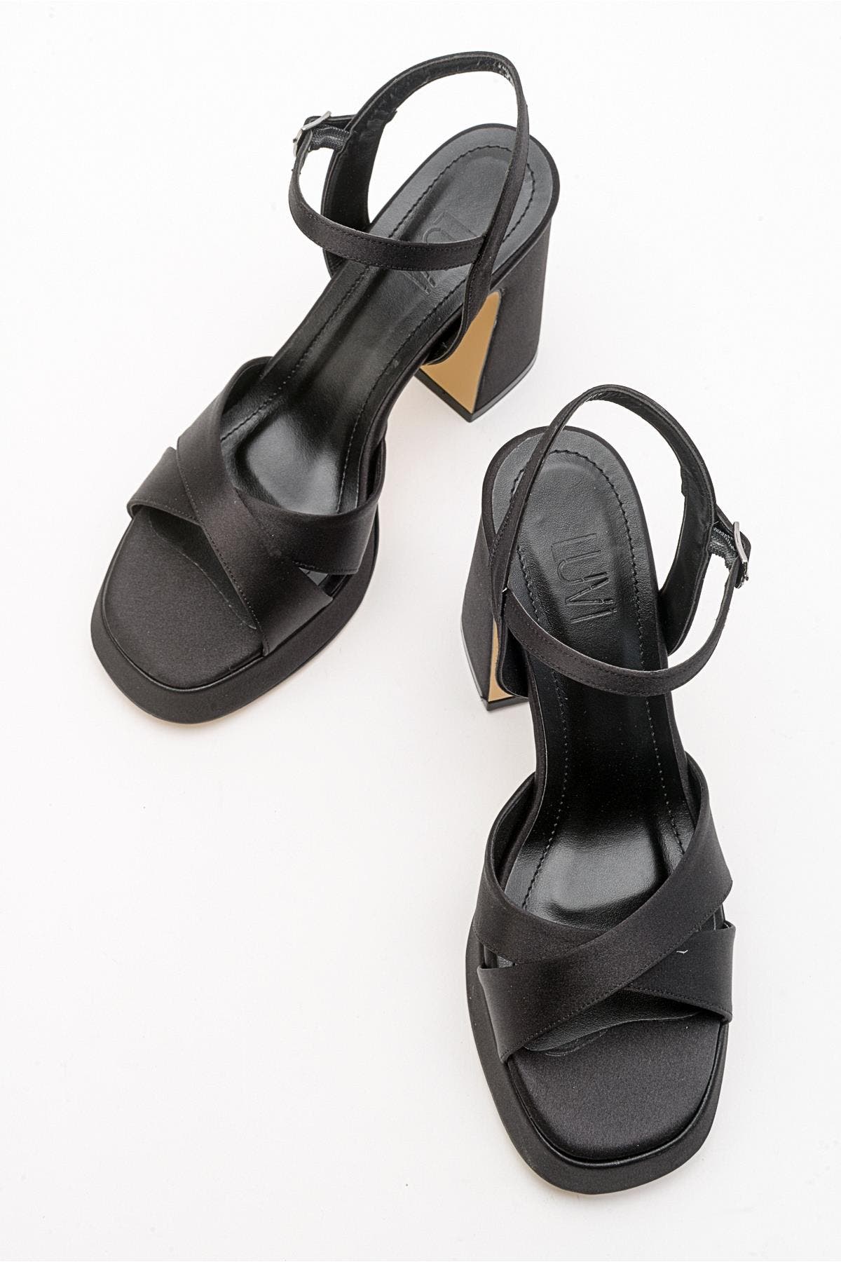 Forever & Always Shoes Yvonne Platform Sandals, Alternate, color, Black