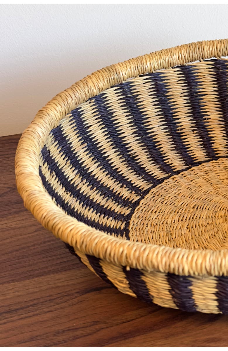 Mbare Handwoven Large Large Tray Basket, Alternate, color, Natural
Black