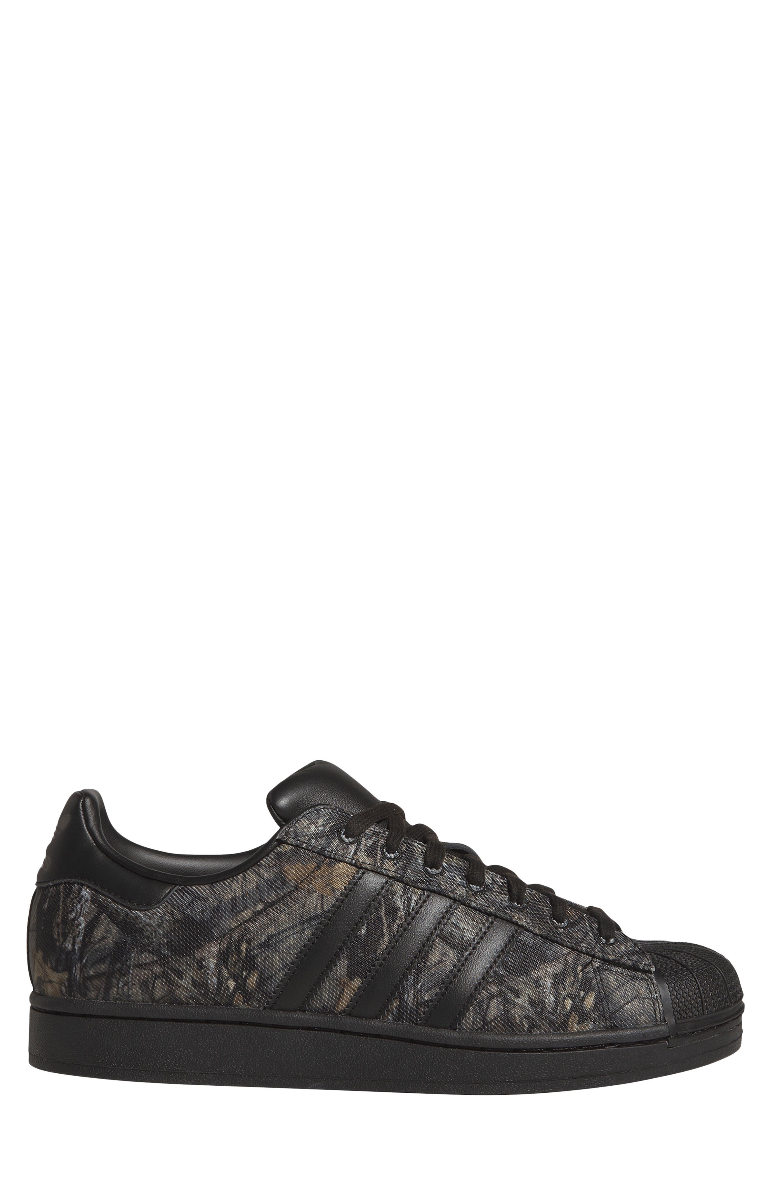 Gender Inclusive Superstar II Mossy O Sneaker, Alternate, color, CORE BLACK/ KHAKI/ GUM
