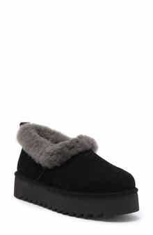 UGG® Nita Genuine Shearling Slipper