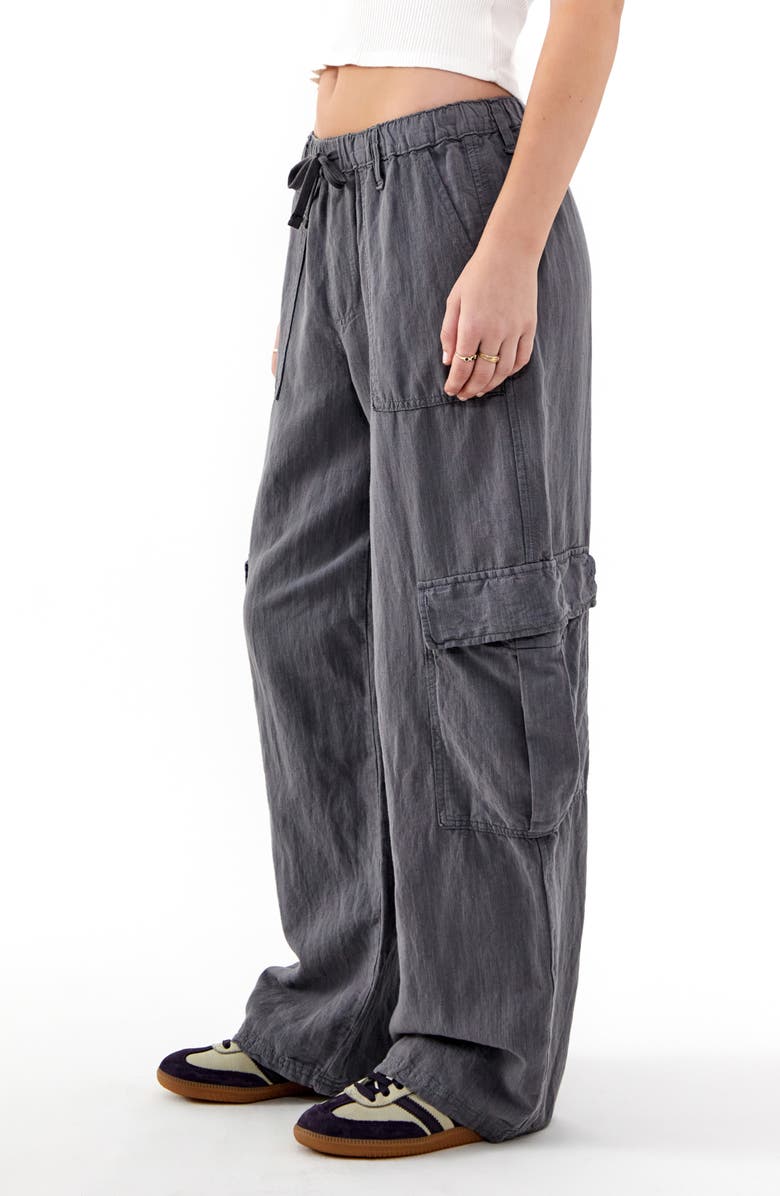 BDG Urban Outfitters Luca Cotton & Linen Pants, Alternate, color, Charcoal