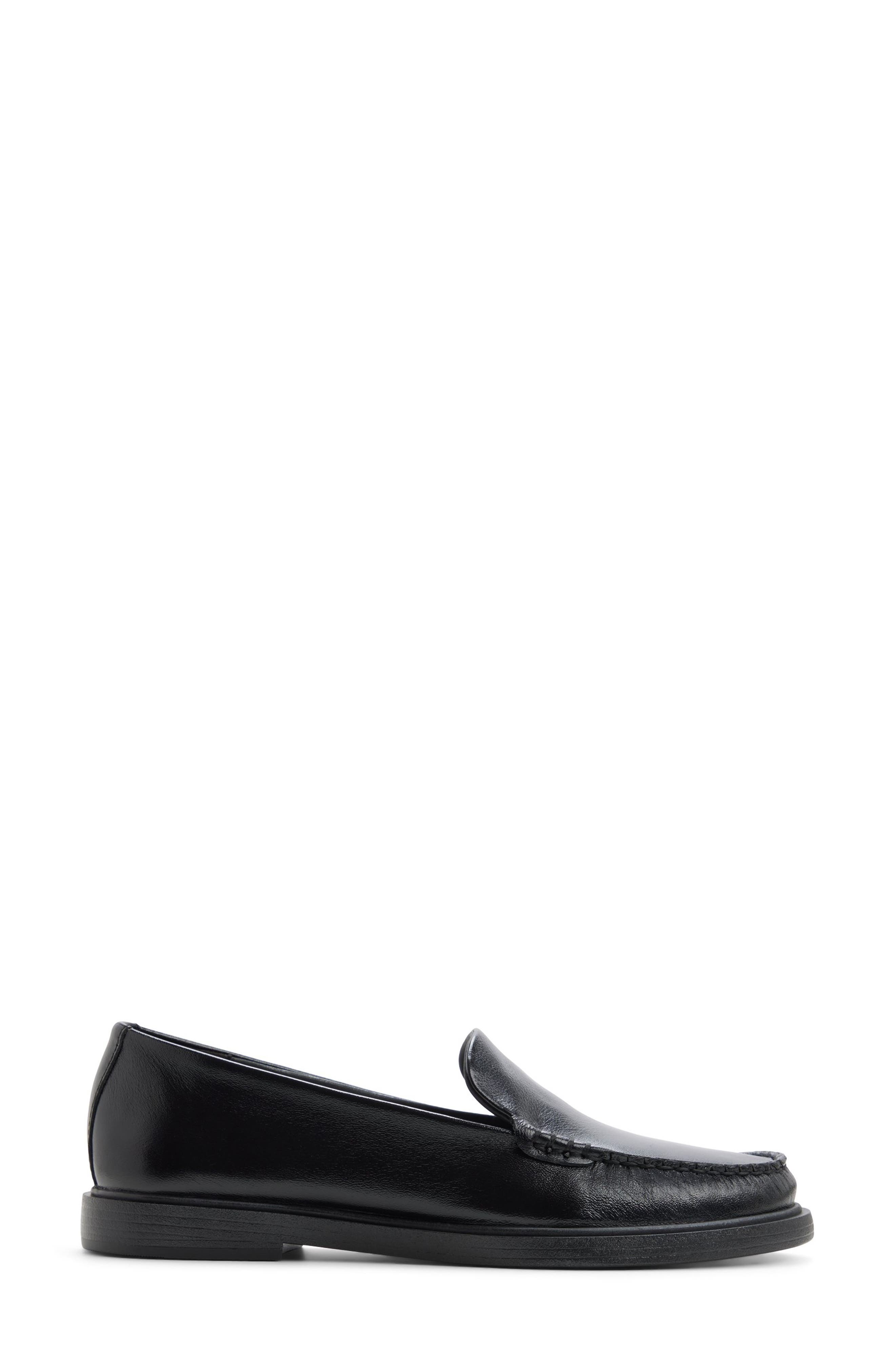G.H.BASS Sloane Moc Toe Loafer, Alternate, color, Black