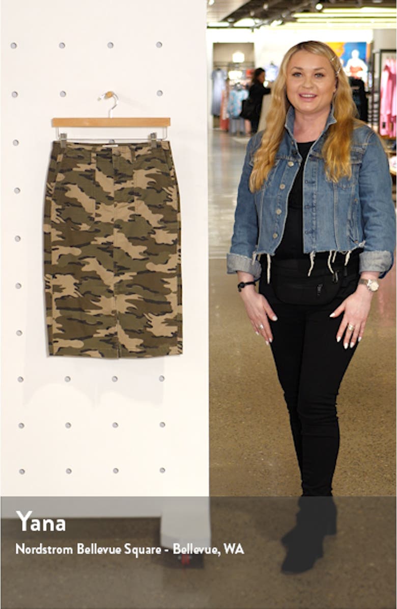 Twill Cargo Skirt, sales video thumbnail