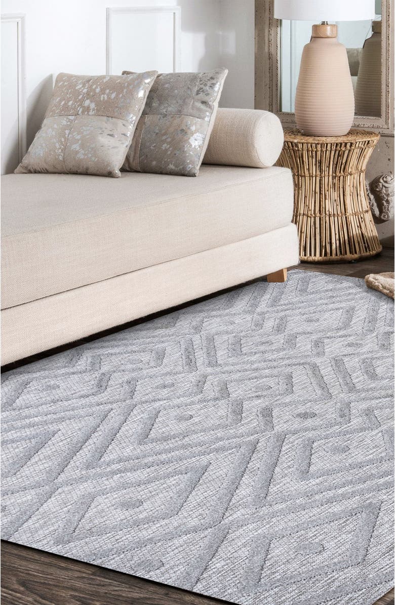 JONATHAN Y Balansat Moroccan Diamond Indoor/Outdoor Area Rug, Alternate, color, Light Gray