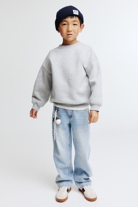 Loose-fit jeans