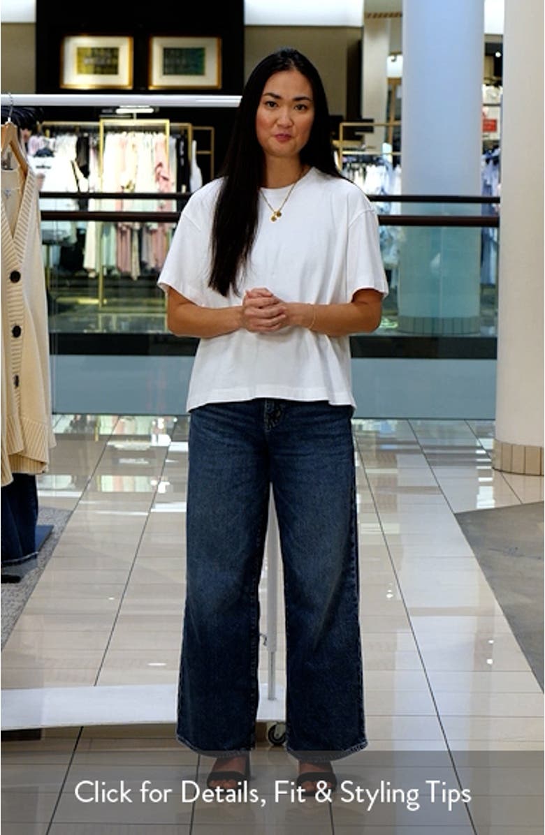 Back Pleat Classic T-Shirt, sales video thumbnail